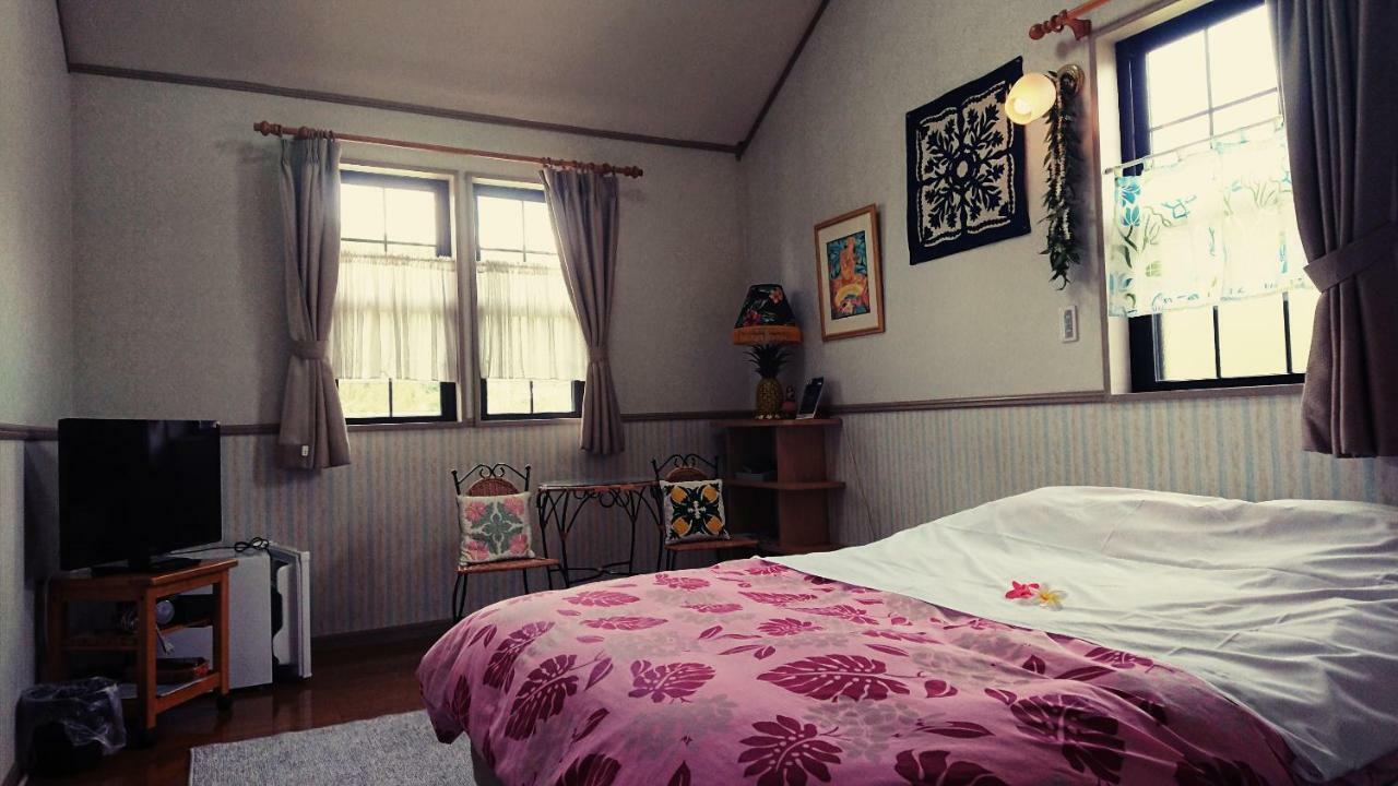 ペンションカパルア軽井沢 Hotel Karuizava Kültér fotó